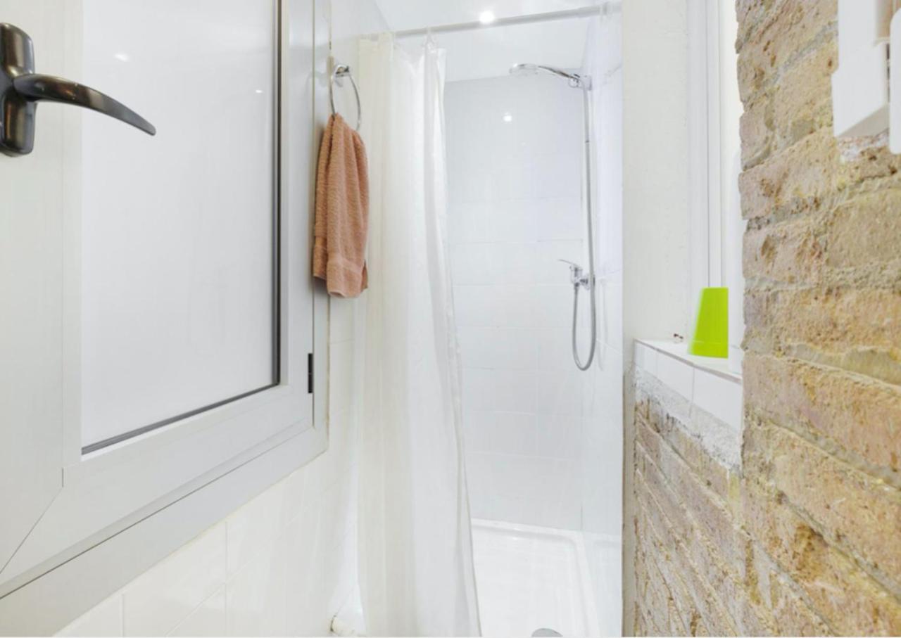 Great Apartment In Sagrada Familia With Balcony バルセロナ エクステリア 写真