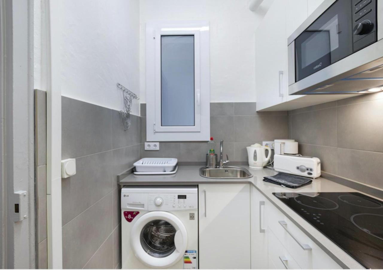 Great Apartment In Sagrada Familia With Balcony バルセロナ エクステリア 写真