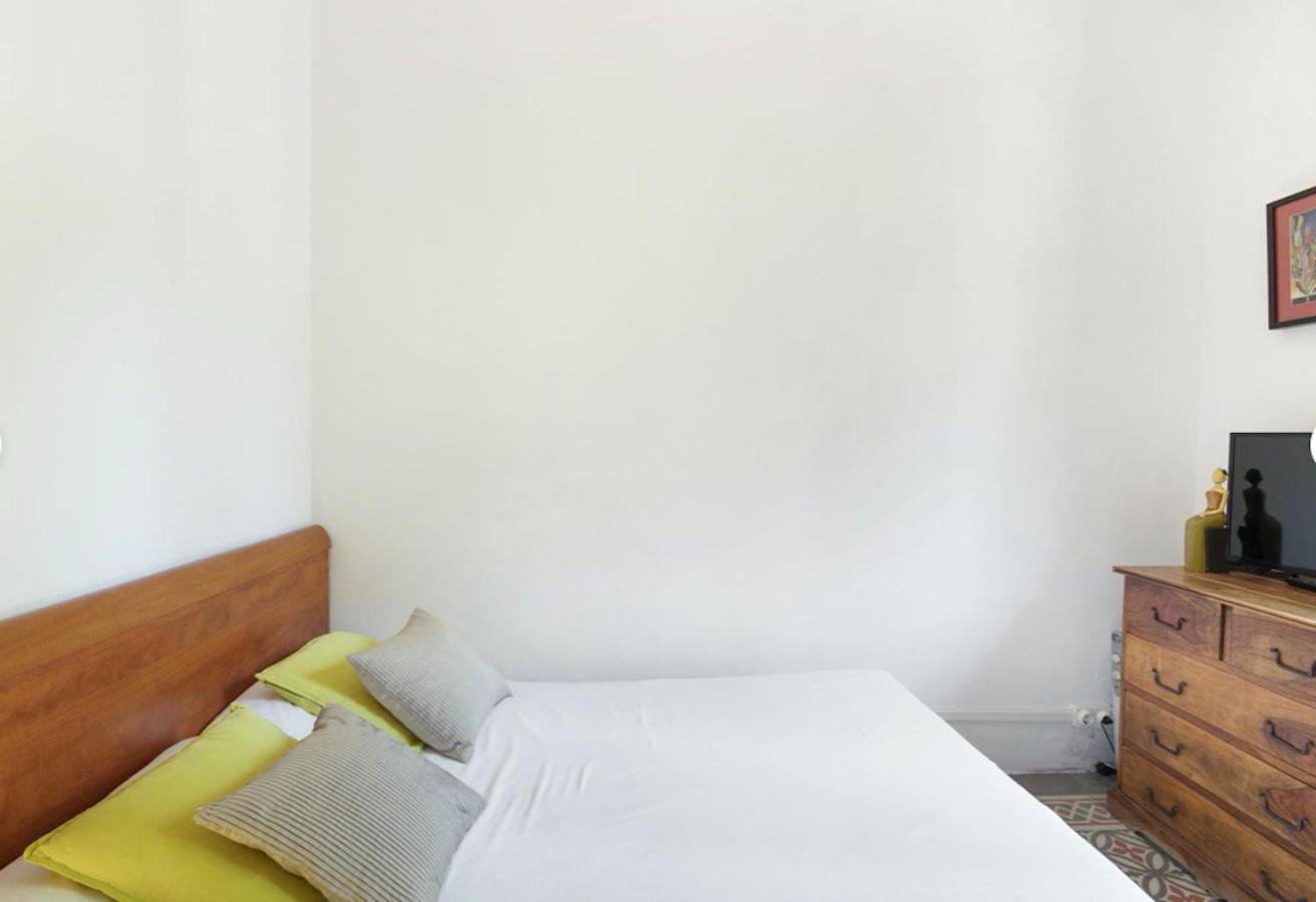 Great Apartment In Sagrada Familia With Balcony バルセロナ エクステリア 写真