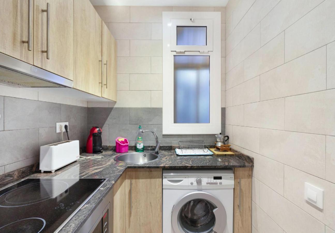 Great Apartment In Sagrada Familia With Balcony バルセロナ エクステリア 写真