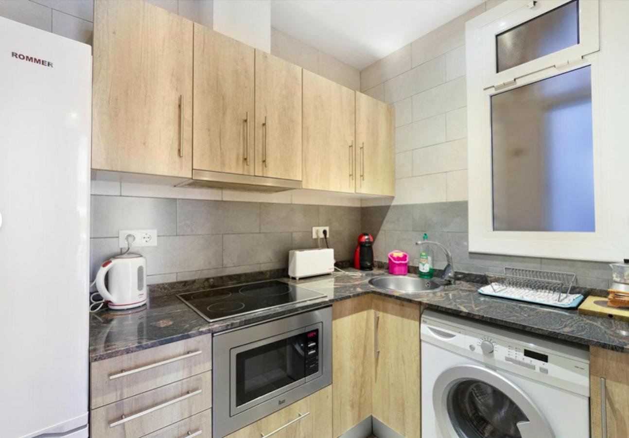 Great Apartment In Sagrada Familia With Balcony バルセロナ エクステリア 写真